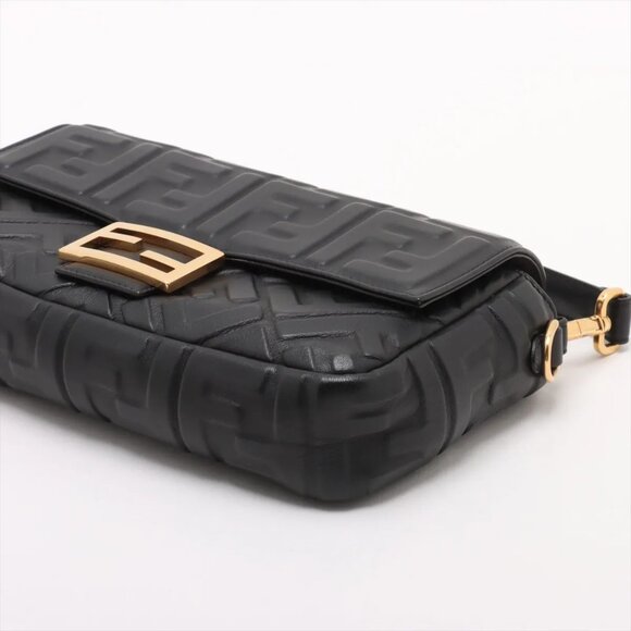 Fendi ZUCCA Mamma Baguette Leather 2-Way Shoulder Bag – Black - Picture 3 of 11